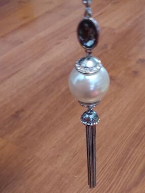 Pearl Tassel Pendant Necklace in Silver Tone